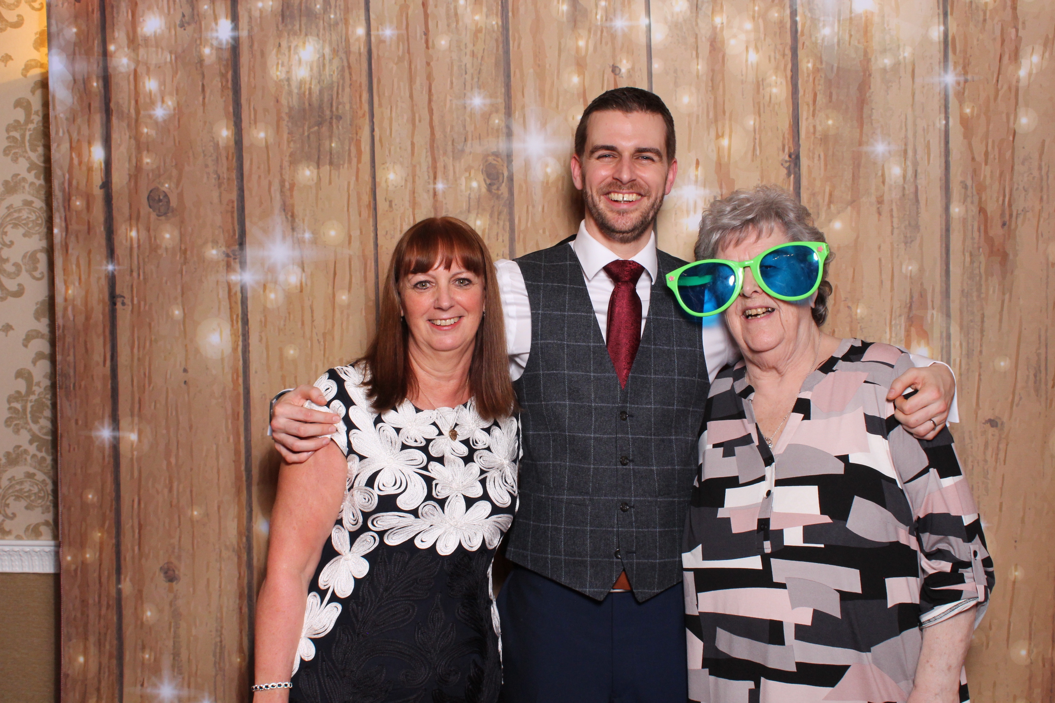 Mr & Mrs Sewell  | View more photos from the event at gallery.magicimages.uk/u/MagicImages/Mr-Mrs-Sewell